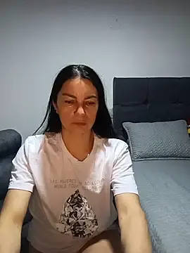 Renata_hot1  live sex cam