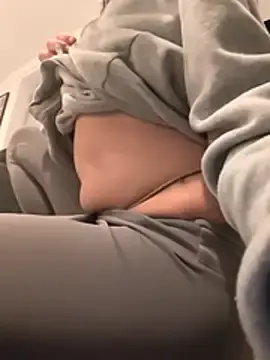 Saundieekks69  live sex cam