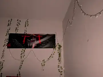 FruttiTatti  live sex cam