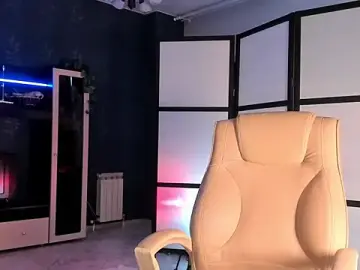 Lucky_Milf  live sex cam