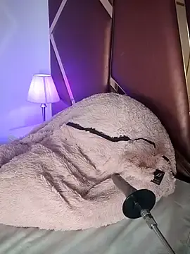 Luna-Curly  live sex cam