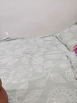 Ramya_369  live sex cam
