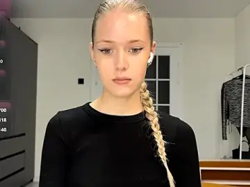 ZaidaSchwarten  live sex cam