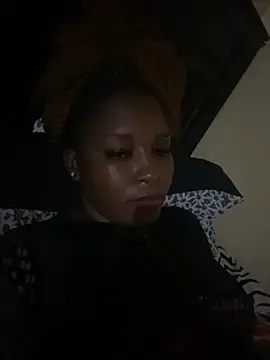 Bubblebutt_kiki  live sex cam