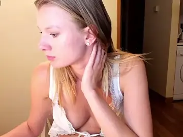 Annloveyou  live sex cam