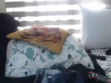 Foxybrownxx1  live sex cam