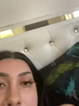 Romina6  live sex cam