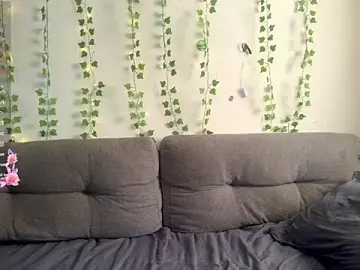 UrSexxLenaxx  live sex cam