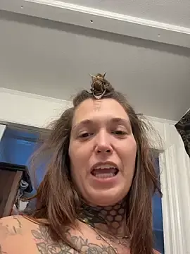 Sugarmama90s  live sex cam