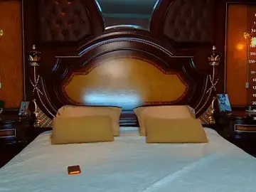 NoraBigAss  live sex cam