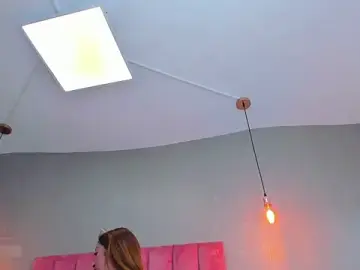 Emily_parkerr  live sex cam