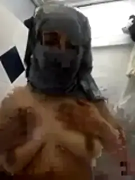 Fadwa-35  live sex cam