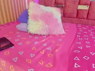 Melody_paris  live sex cam