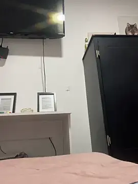 Mia_fox4  live sex cam