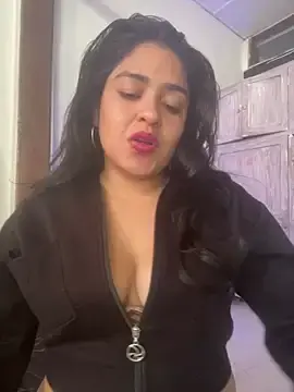 EmilyNoir1  live sex cam