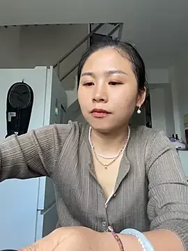 Iridessa-  live sex cam