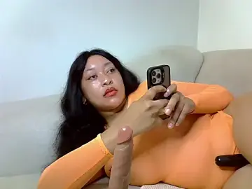 Pretty-diva  live sex cam