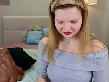 Babyyullii  live sex cam