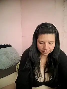Kinky_momm  live sex cam