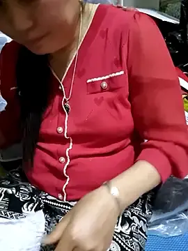 Phay79  live sex cam