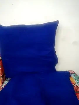 Half-Girlfriend  live sex cam