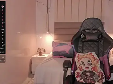 IamNayuta  live sex cam