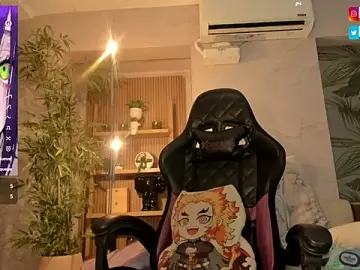 IamNayuta  live sex cam