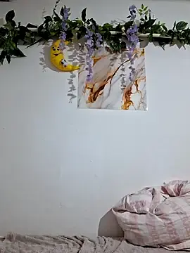 Nika_aa  live sex cam