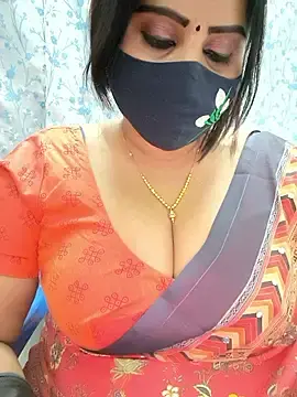 Queenflowerr  live sex cam