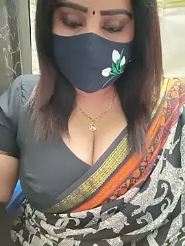 Queenflowerr  live sex cam
