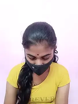 Tamil_Keerthanaa  live sex cam