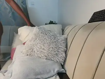 Blackgallapdance  live sex cam