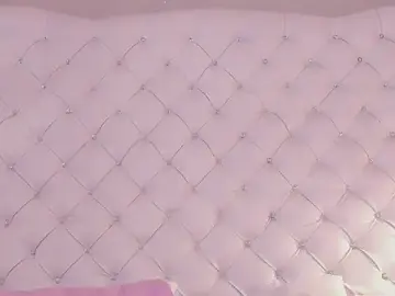 Allison_Owenns  live sex cam