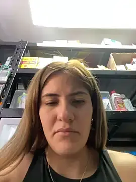 Andrea_19blonde  live sex cam