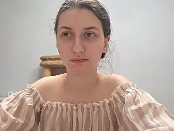 ChrystalAlma  live sex cam