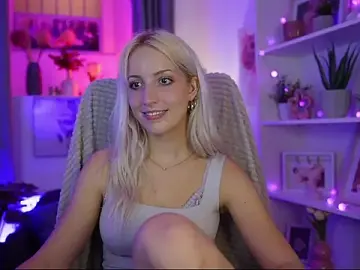 Lucy_Cutie_  live sex cam