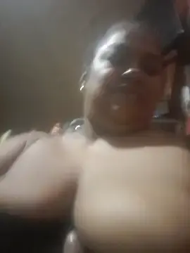 Megansquirt69  live sex cam