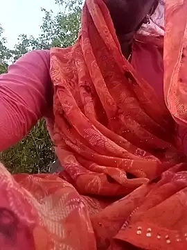 Muskan44s  live sex cam