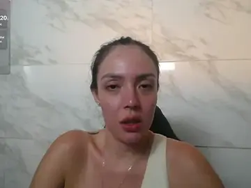Brianna_196  live sex cam