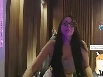 Brianna_196  live sex cam