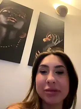 Kyarafiore  live sex cam