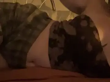 Monaroeee  live sex cam