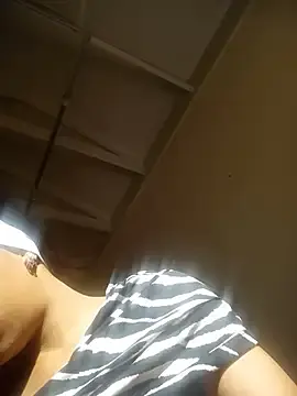 Peachyxoxo22e  live sex cam