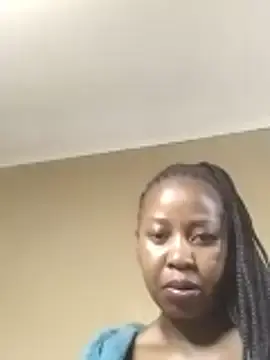 Queenbboobs  live sex cam