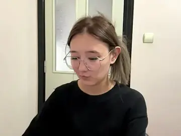 CloudyClamber  live sex cam