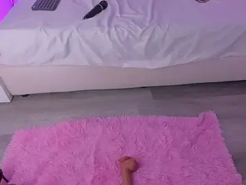 Haily_b  live sex cam