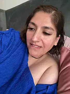 Spicy-Kareena  live sex cam