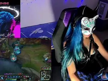 Bluesubmissive  live sex cam