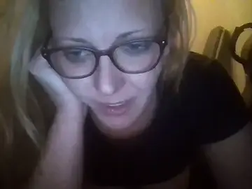 Rosequartz  live sex cam