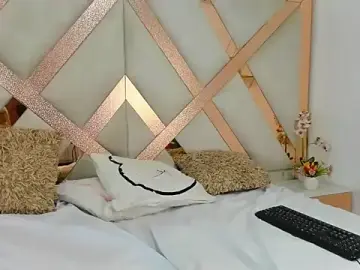 TanyaHeart1  live sex cam